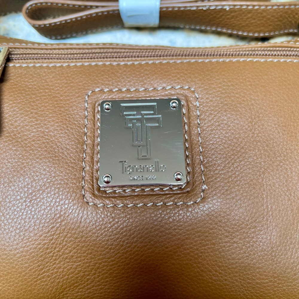 Tignanello Brown Pebbled Leather Shoulder Bag NWT Cognac Silver Hardware - Picture 3 of 7